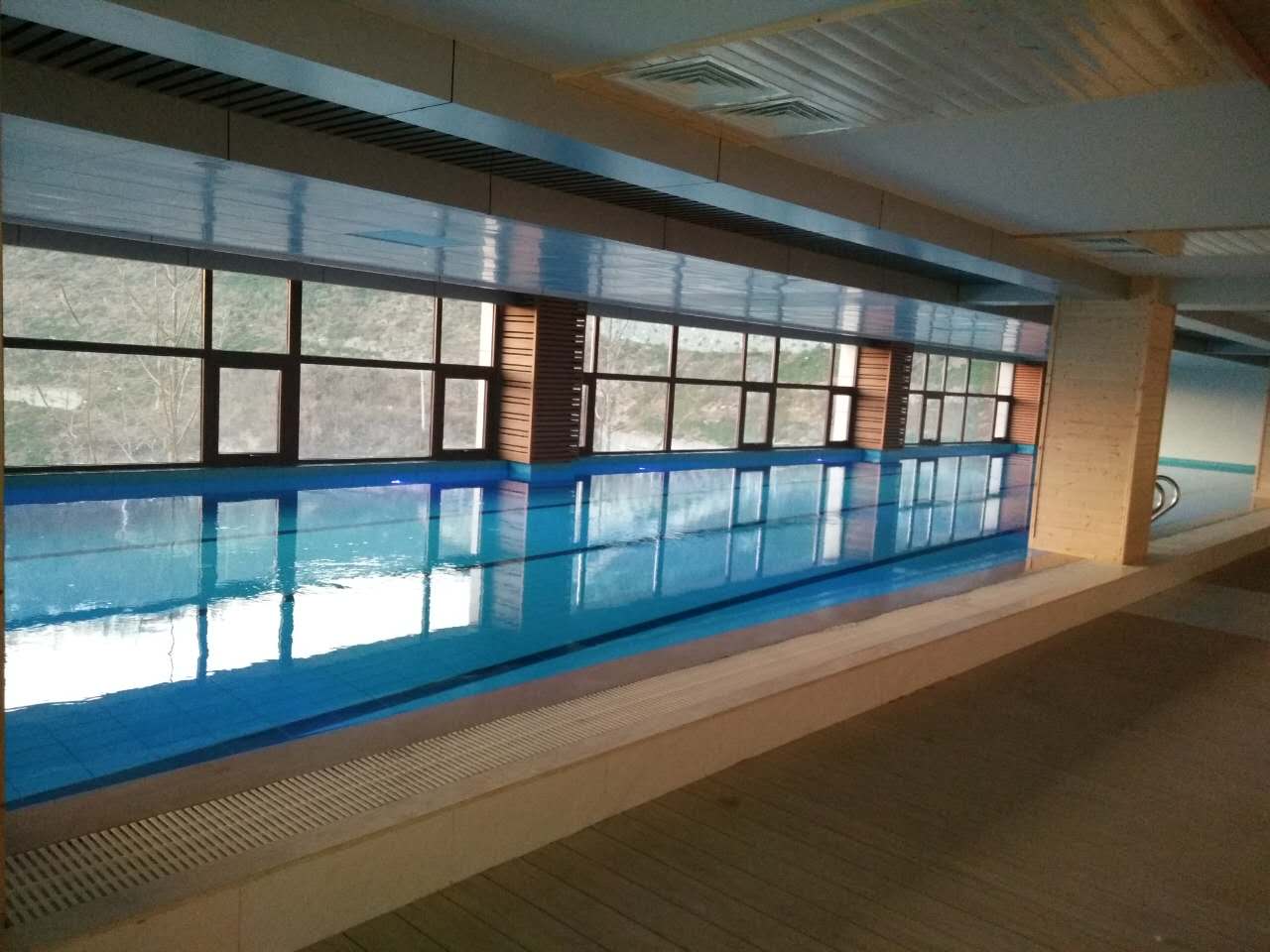 �h�е�ɽ�f�҃Ⱥ��Ӿ��-���ĈD